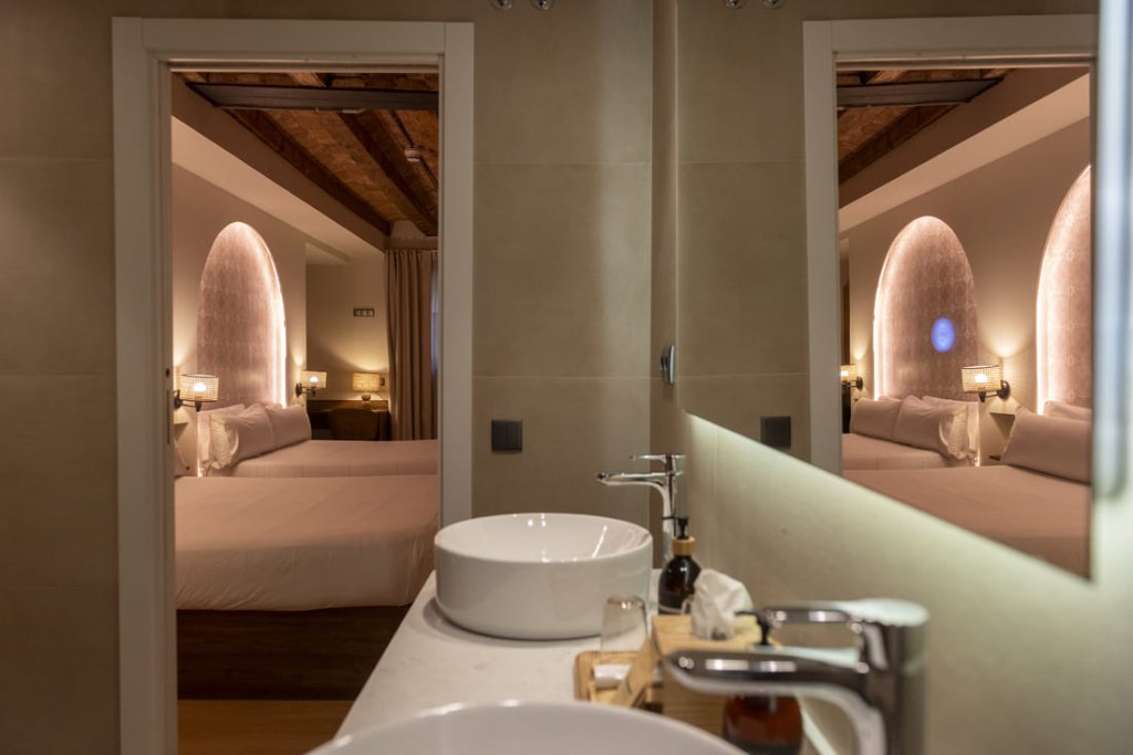 Twin Queen Room con patio