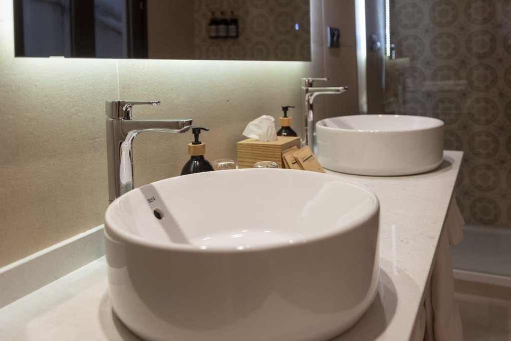 Twin Queen Room con patio